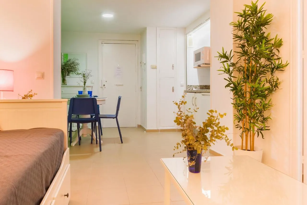 Anfitrion Sevilla 3 Ισπανία